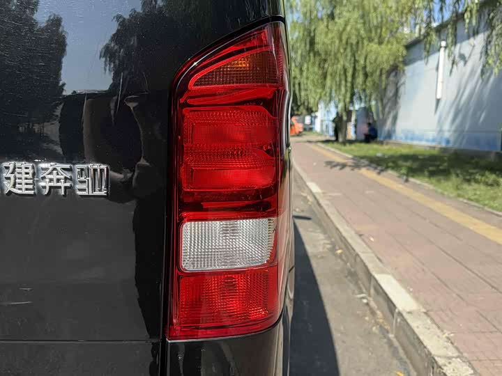 Фото 16 - Mercedes-Benz Vito