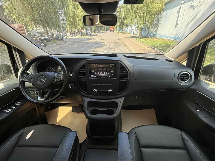 Фото 21 - Mercedes-Benz Vito