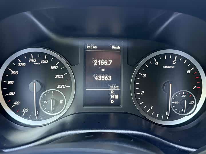 Фото 4 - Mercedes-Benz Vito