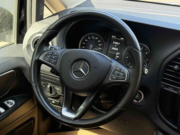 Фото 7 - Mercedes-Benz Vito