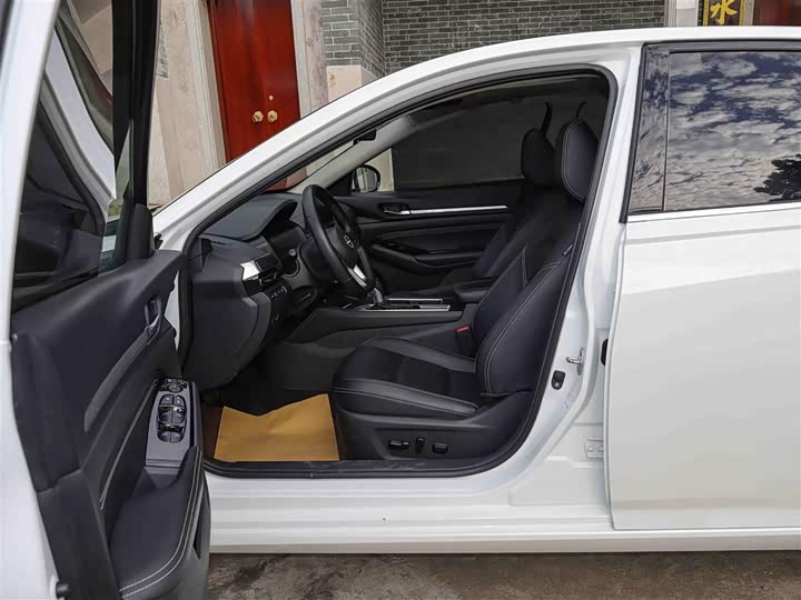 Фото 16 - Nissan Teana