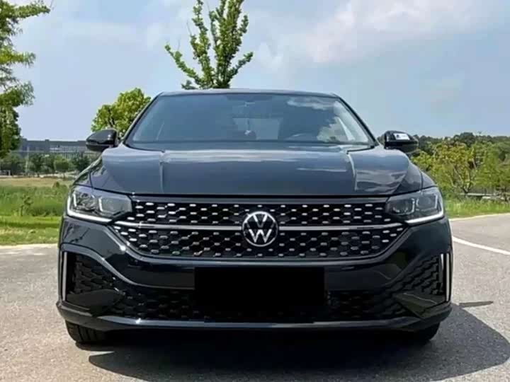 Фото 2 - Volkswagen Lavida