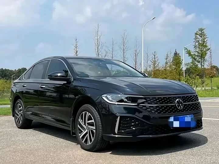 Фото 3 - Volkswagen Lavida