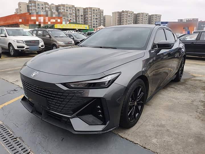 Фото 2 - Changan UNI-V