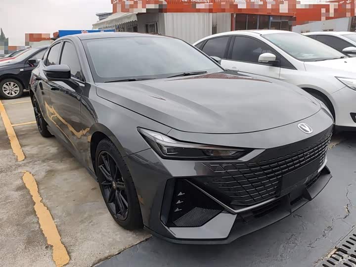 Фото 4 - Changan UNI-V