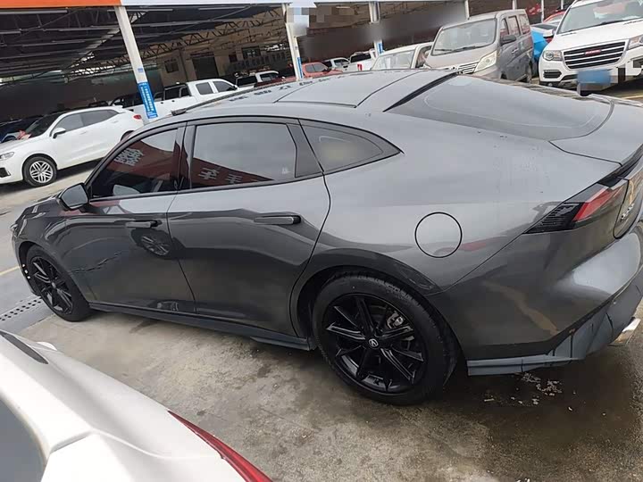 Фото 5 - Changan UNI-V