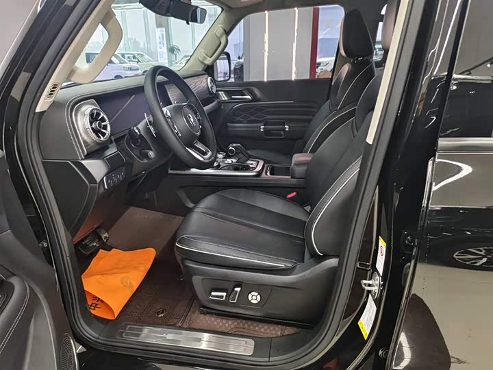 Фото 15 - Tank 300