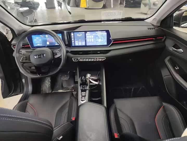 Фото 5 - Geely Binrui