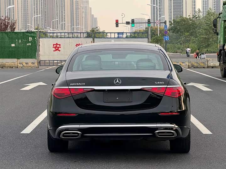 Фото 4 - Mercedes-Benz Maybach S-Class