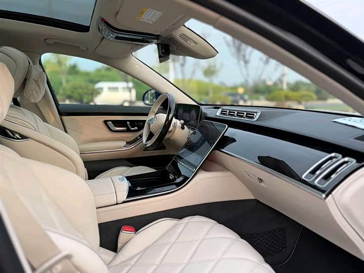 Фото 6 - Mercedes-Benz Maybach S-Class