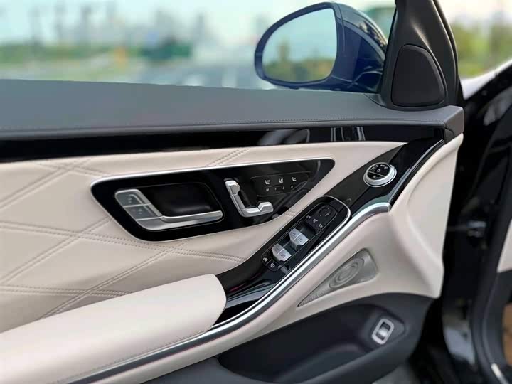 Фото 7 - Mercedes-Benz Maybach S-Class