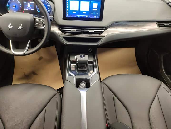 Фото 16 - Hongqi E-QM5