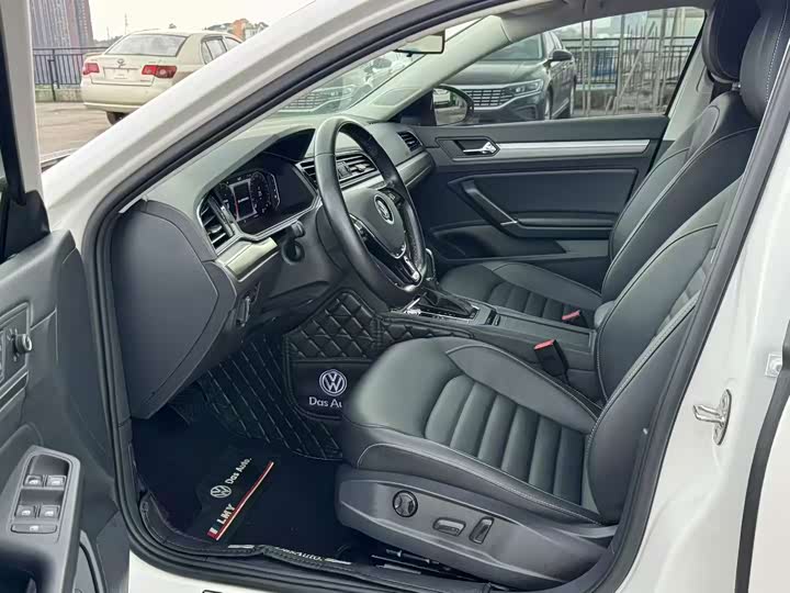 Фото 4 - Volkswagen Lamando L