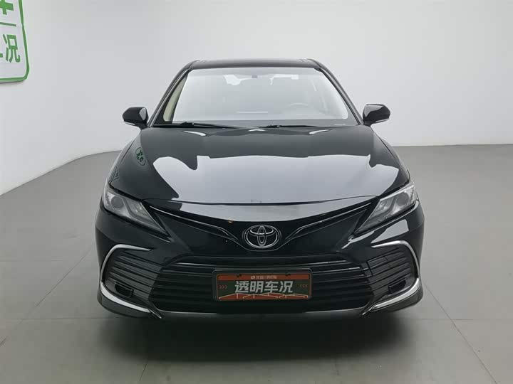 Фото 3 - Toyota Camry
