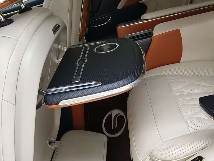 Фото 10 - GAC Trumpchi M8