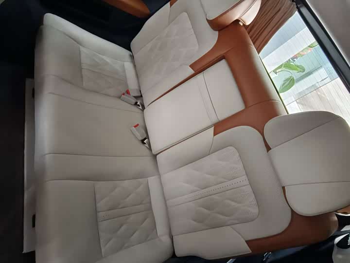 Фото 11 - GAC Trumpchi M8