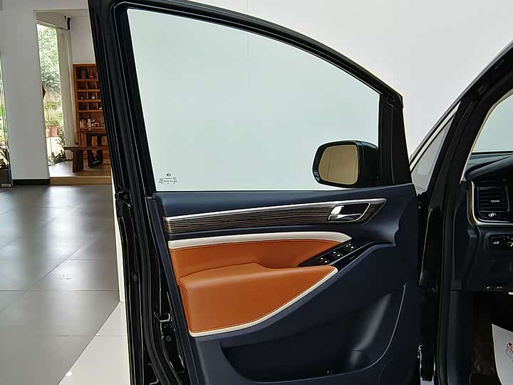 Фото 18 - GAC Trumpchi M8