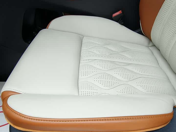 Фото 22 - GAC Trumpchi M8