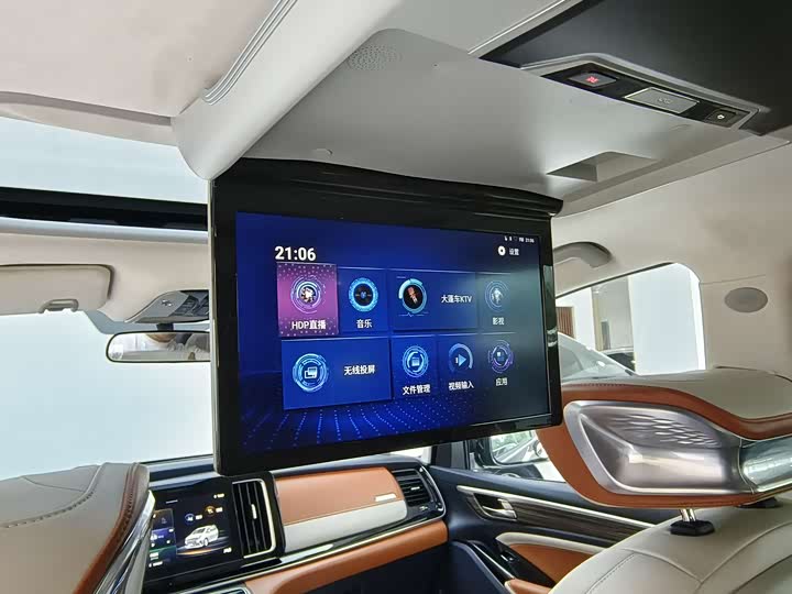 Фото 25 - GAC Trumpchi M8