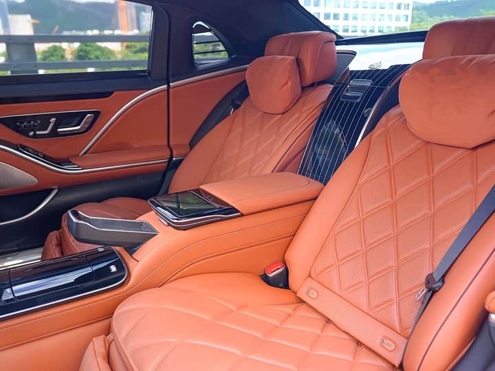 Фото 13 - Mercedes-Benz Maybach S-Class