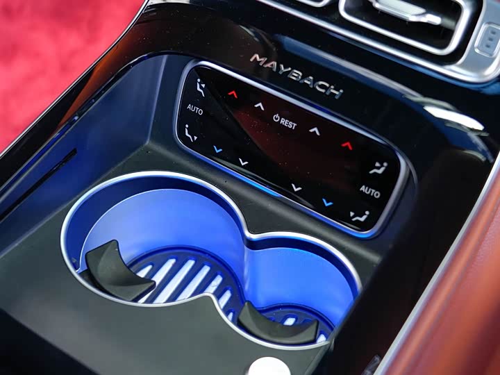 Фото 20 - Mercedes-Benz Maybach S-Class