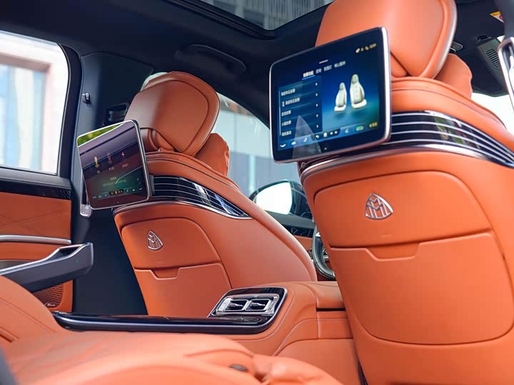 Фото 22 - Mercedes-Benz Maybach S-Class