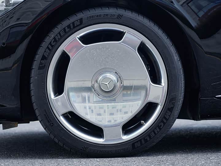 Фото 9 - Mercedes-Benz Maybach S-Class