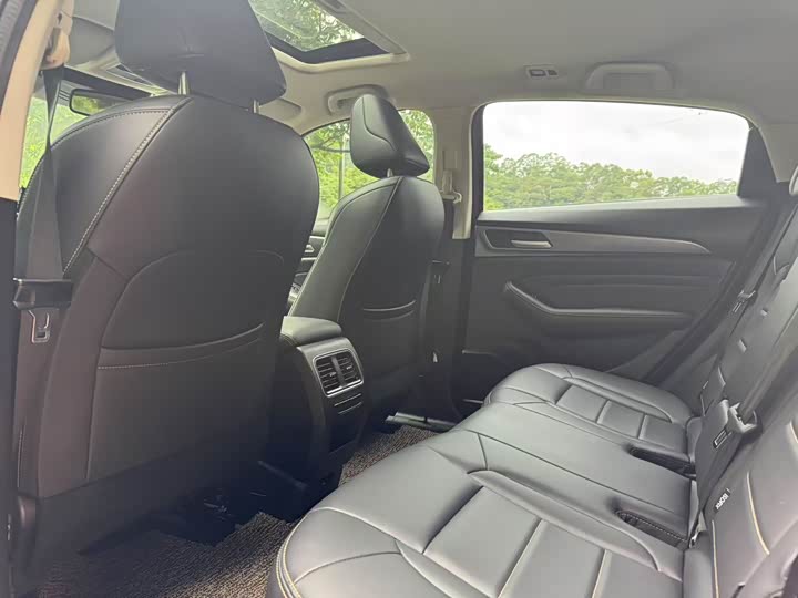 Фото 5 - Haval F7x