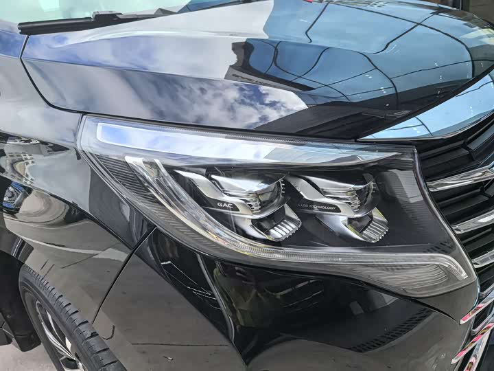 Фото 10 - GAC Trumpchi M8