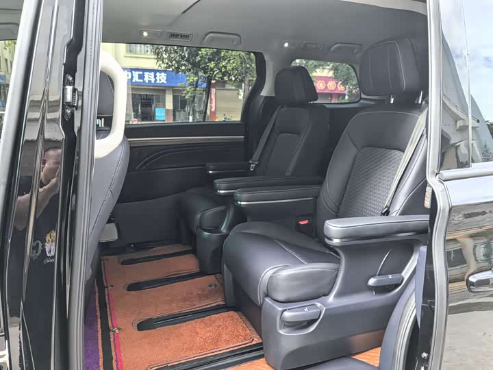 Фото 7 - GAC Trumpchi M8