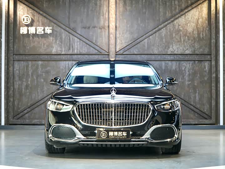 Фото 2 - Mercedes-Benz Maybach S-Class