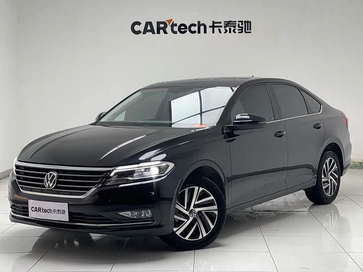 Фото 1 - Volkswagen Lavida