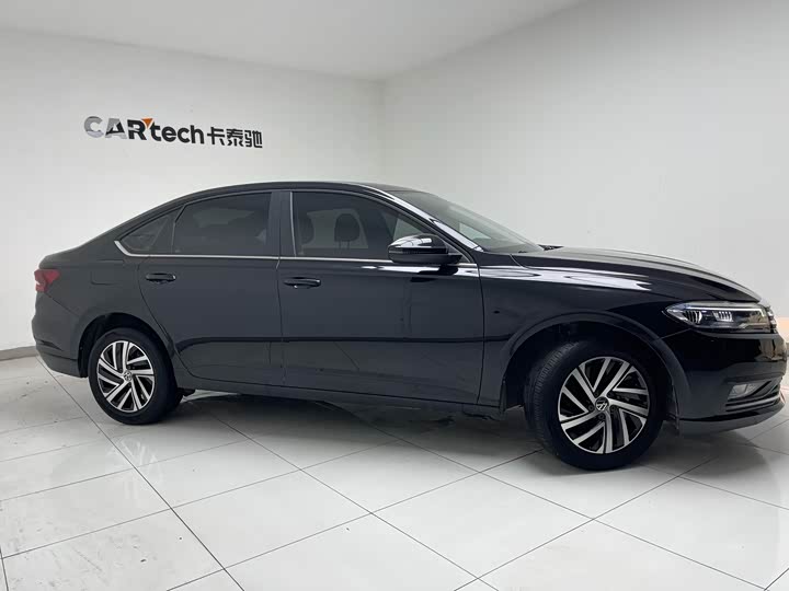 Фото 4 - Volkswagen Lavida