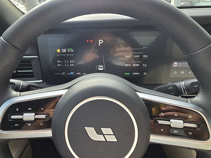 Фото 13 - LiXiang One