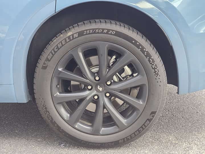 Фото 14 - LiXiang One