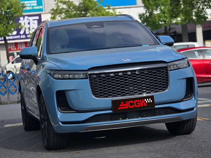 Фото 3 - LiXiang One