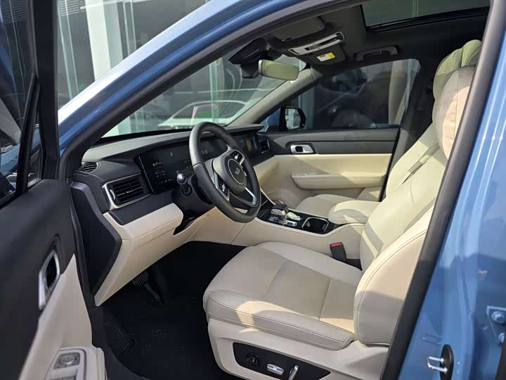 Фото 5 - LiXiang One