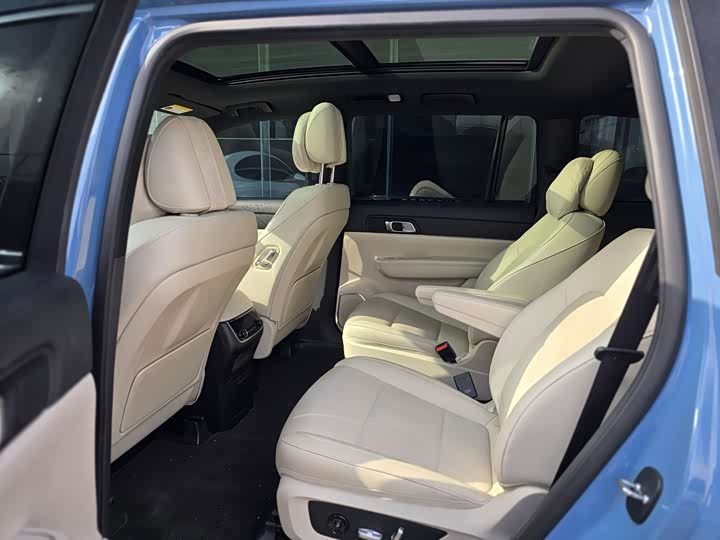 Фото 6 - LiXiang One