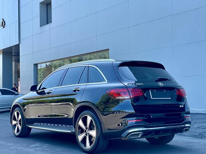 Фото 10 - Mercedes-Benz GLC-Class