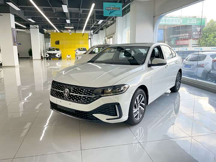 Фото 1 - Volkswagen Lavida