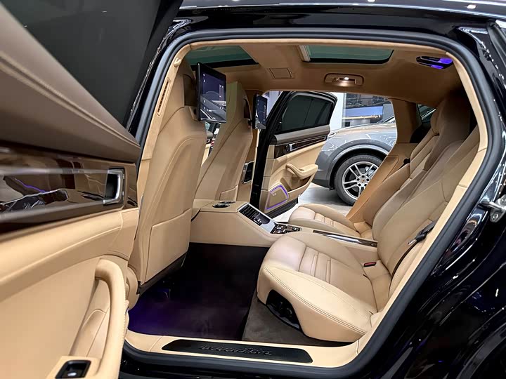 Фото 9 - Porsche Panamera