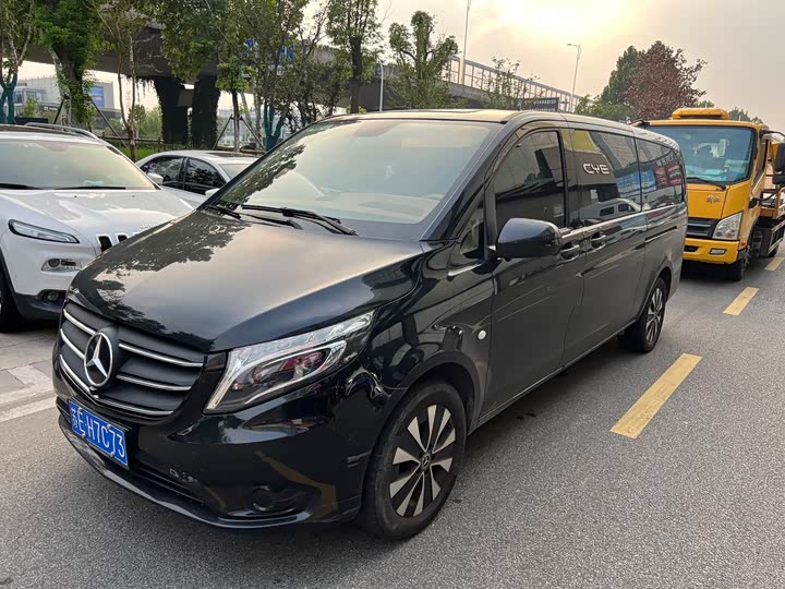 Фото 1 - Mercedes-Benz Vito