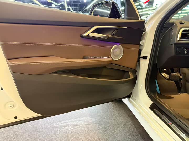 Фото 5 - BMW 1 Series