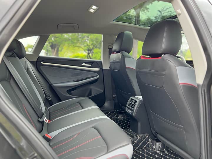 Фото 11 - Volkswagen Lamando L