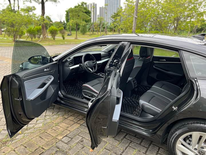 Фото 23 - Volkswagen Lamando L