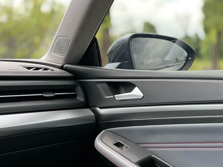 Фото 29 - Volkswagen Lamando L