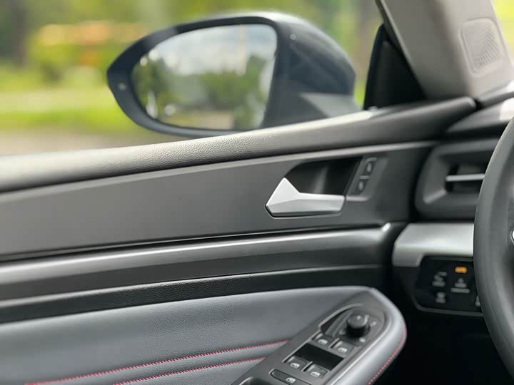 Фото 30 - Volkswagen Lamando L