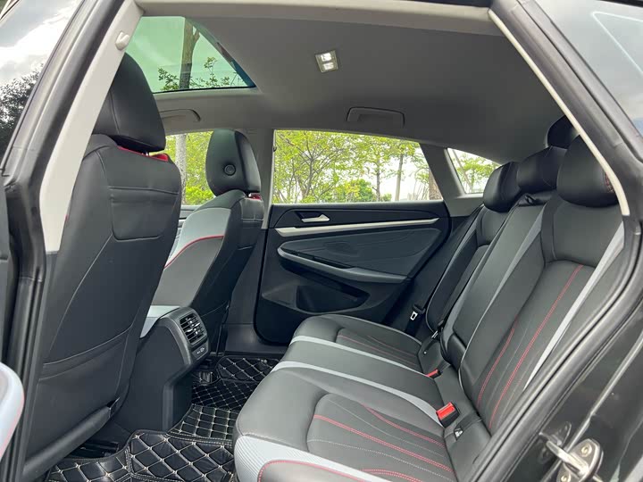 Фото 9 - Volkswagen Lamando L