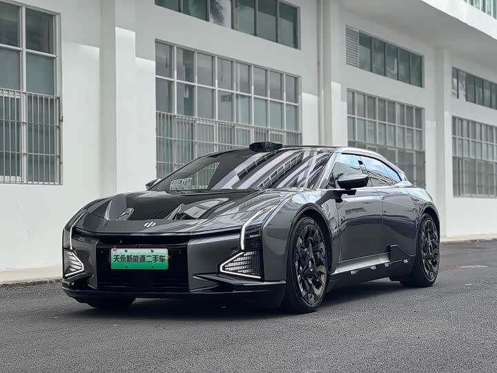 Фото 1 - HiPhi Z