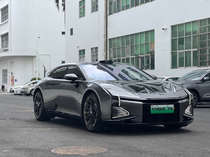 Фото 3 - HiPhi Z